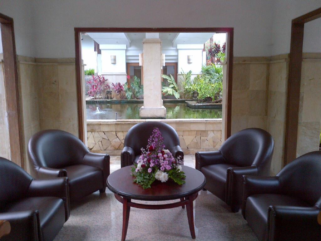 Hotel Tidar Malang Bagian luar foto