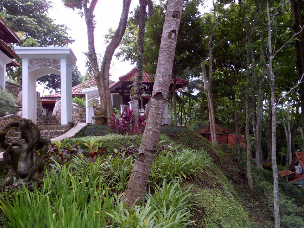 Hotel Tidar Malang Bagian luar foto