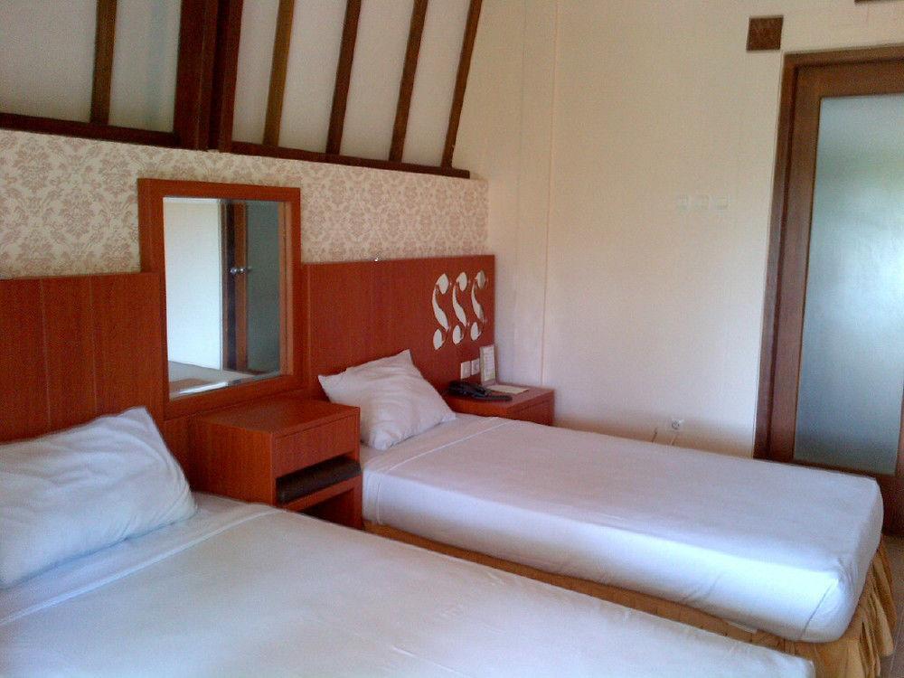 Hotel Tidar Malang Bagian luar foto