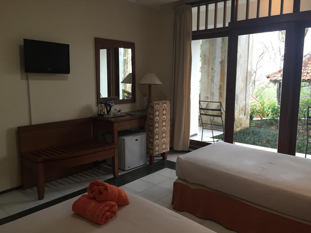 Hotel Tidar Malang Bagian luar foto